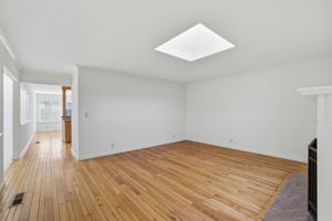 015_F8_15515 Corinne Dr