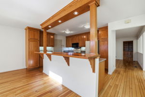 016_F8_15515 Corinne Dr