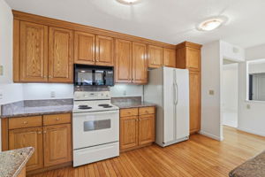 017_F8_15515 Corinne Dr