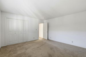 027_F8_15515 Corinne Dr