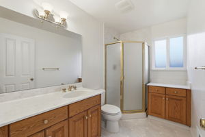 033_F8_15515 Corinne Dr