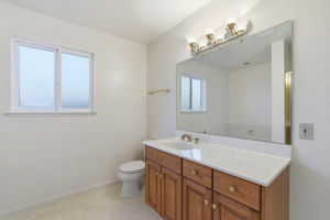 034_F8_15515 Corinne Dr