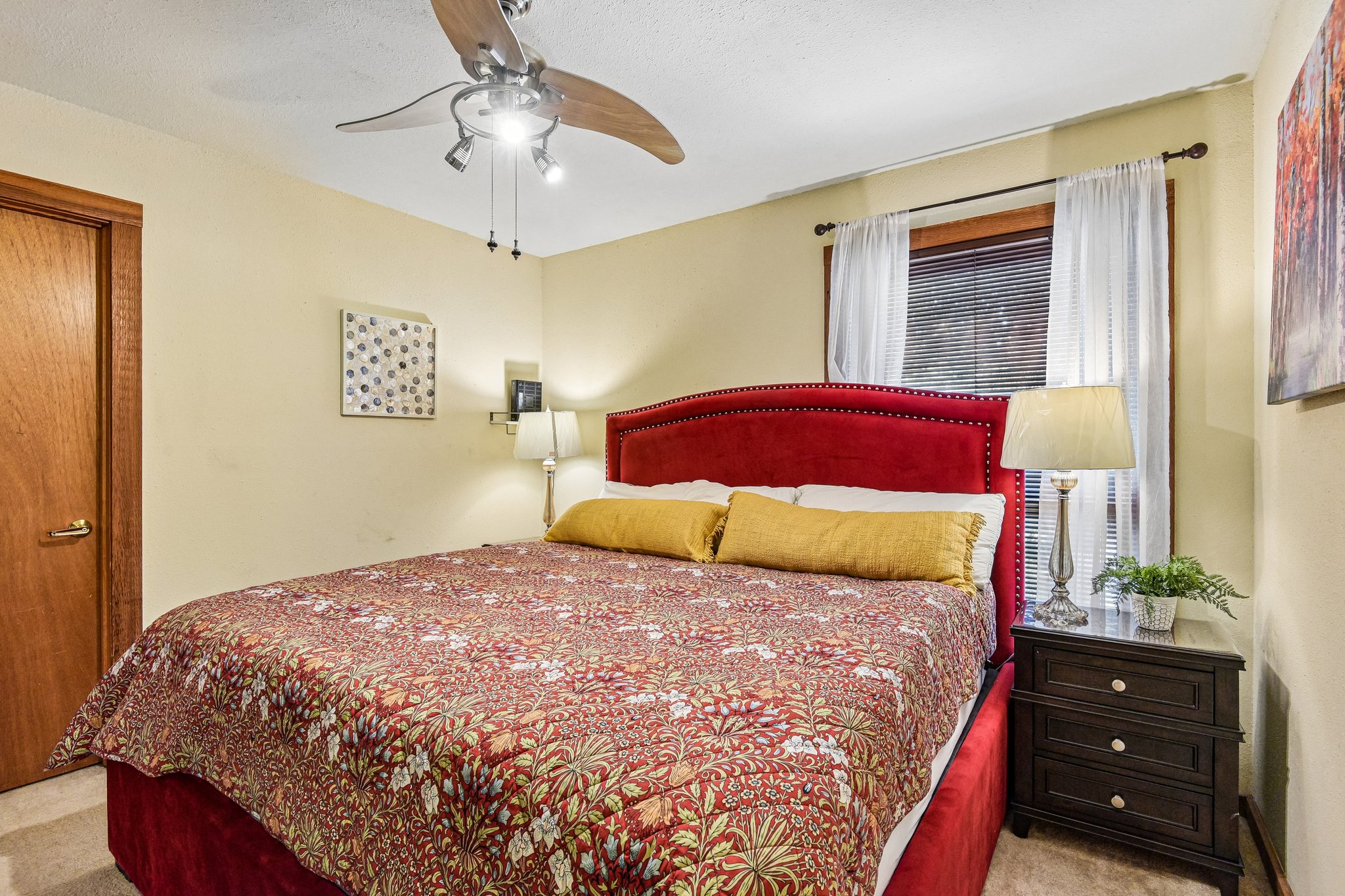 Long Creek St-S2207-027.jpg
