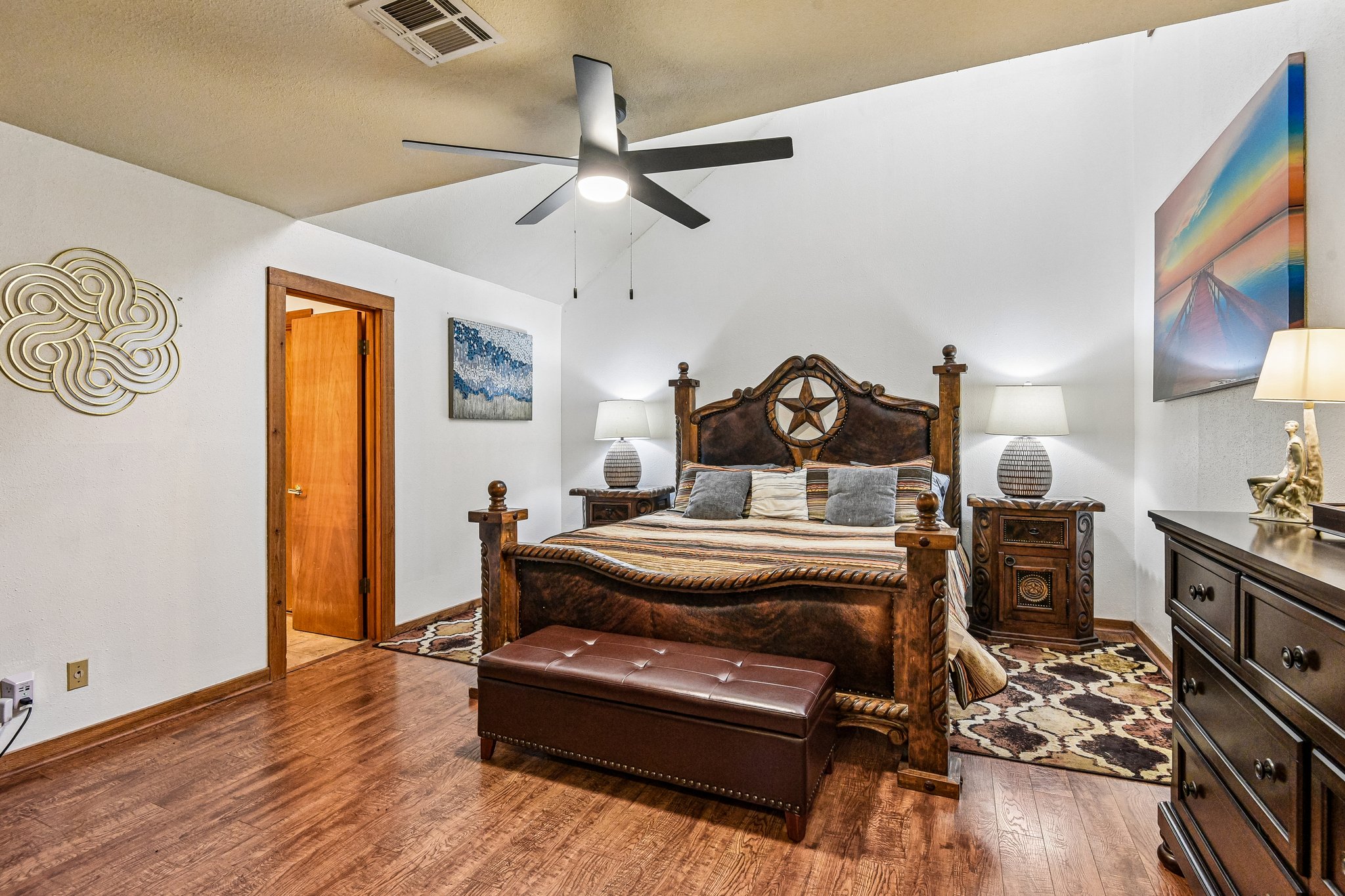 Long Creek St-S2207-034.jpg