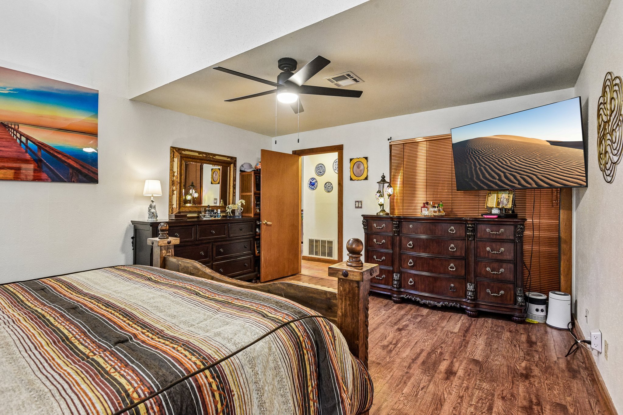 Long Creek St-S2207-036.jpg