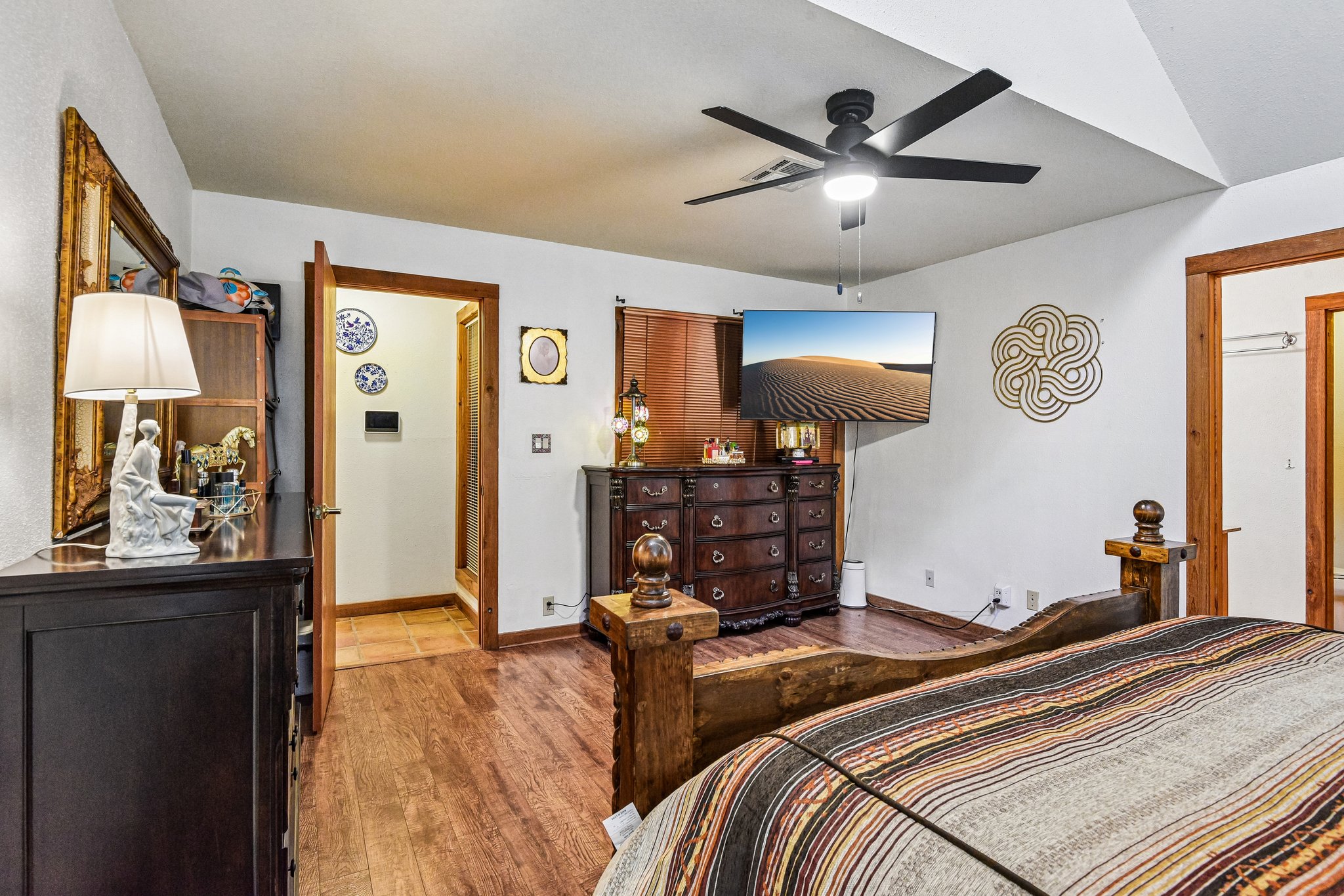 Long Creek St-S2207-037.jpg