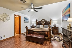 Long Creek St-S2207-034.jpg