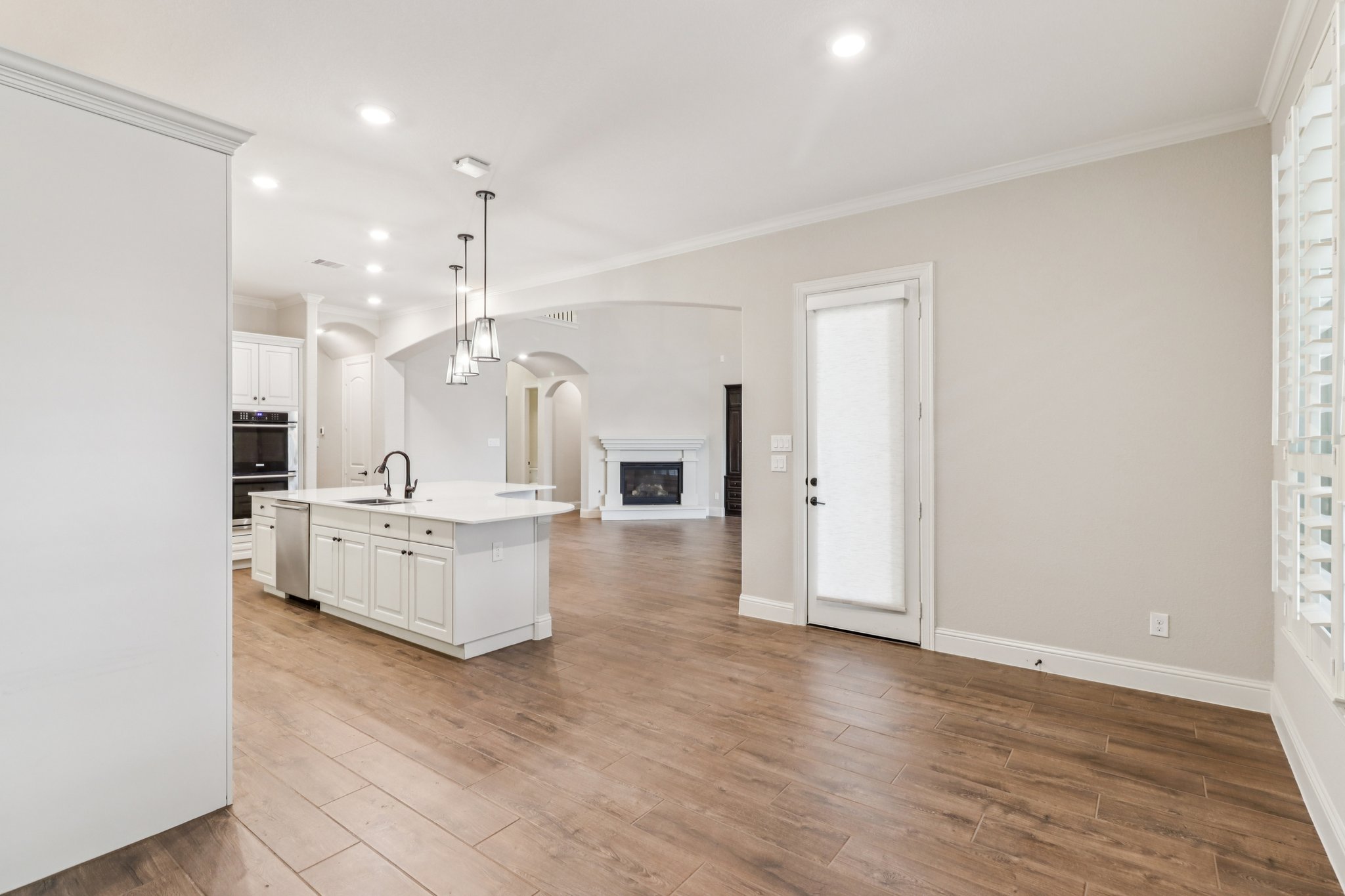 Patten Forest Dr-S0901-013.jpg