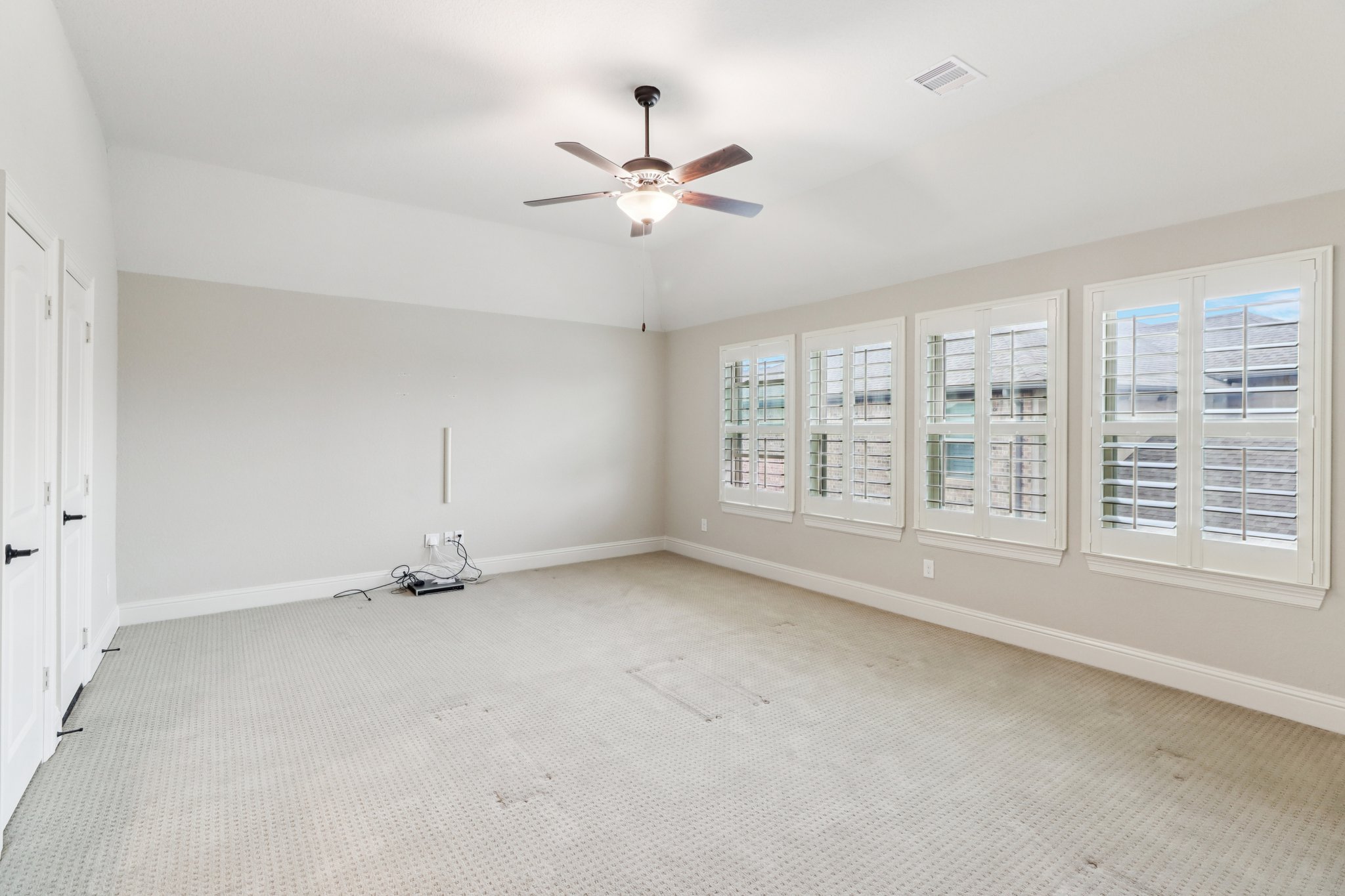 Patten Forest Dr-S0901-031.jpg