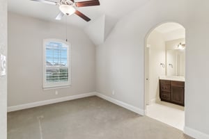 Patten Forest Dr-S0901-038.jpg