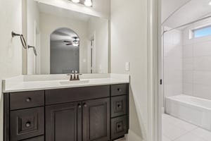 Patten Forest Dr-S0901-042.jpg