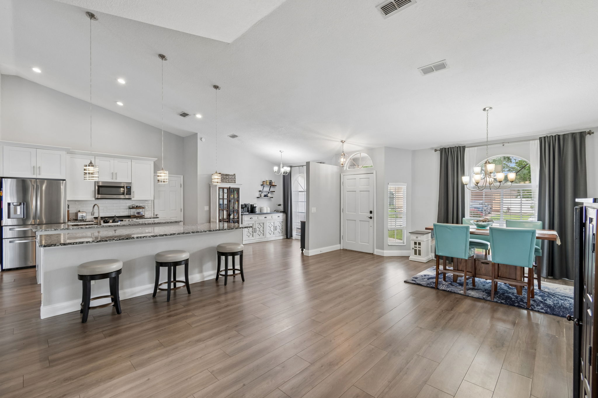 Dining Room/Kitchen