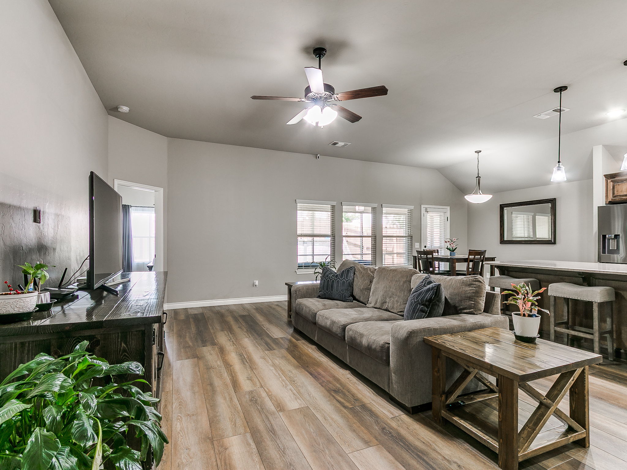  Photo 47