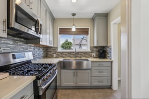 Faysmith Ave-S3009-012.jpg