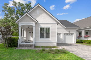 Welcome to 1553 Coastal Oaks Cir