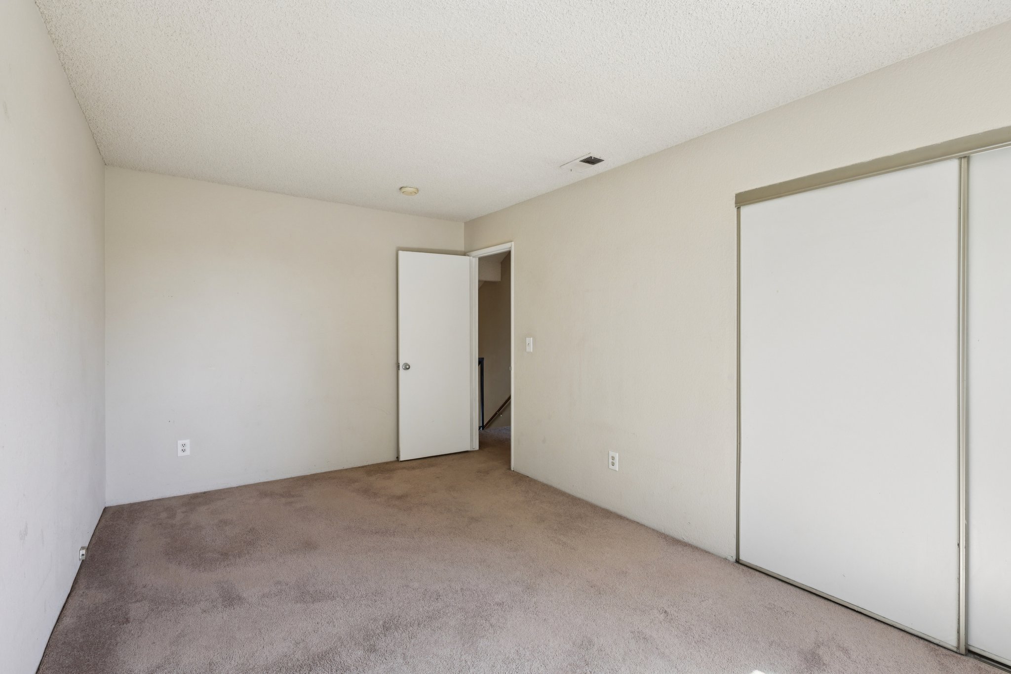 Holly Ave-S2403-020.jpg