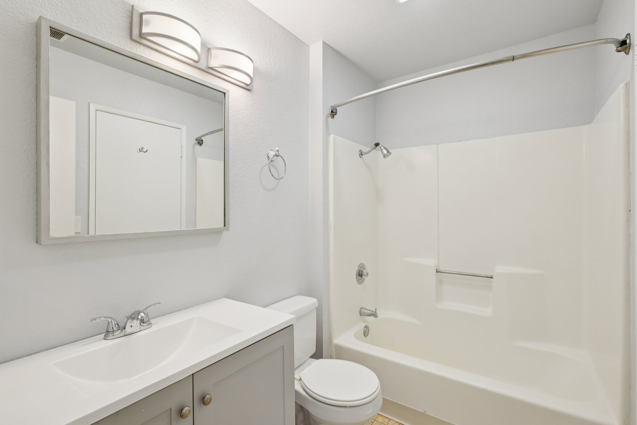 Holly Ave-S2403-023.jpg