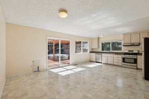 Holly Ave-S2403-008.jpg