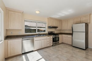 Holly Ave-S2403-011.jpg