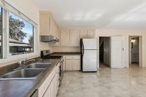 Holly Ave-S2403-013.jpg