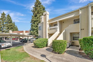 003_1553 Pyrenees Ave 35