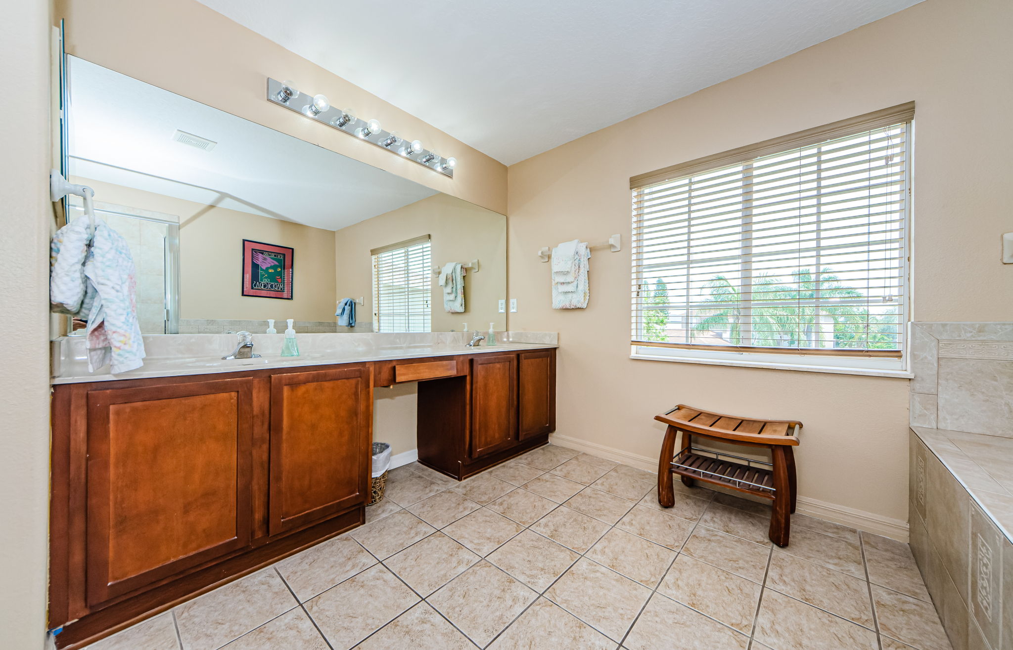 Upper Level Master Bathroom 1a