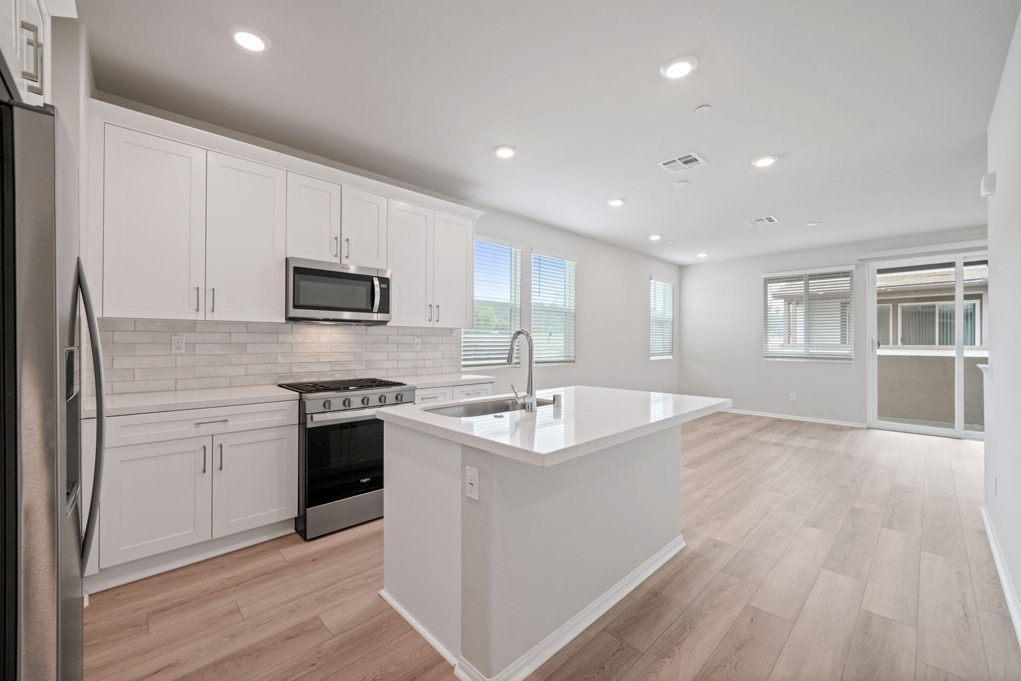 SoCal - Stratus - 1553 Stratus Dr, Pomona, CA 91768 - 013