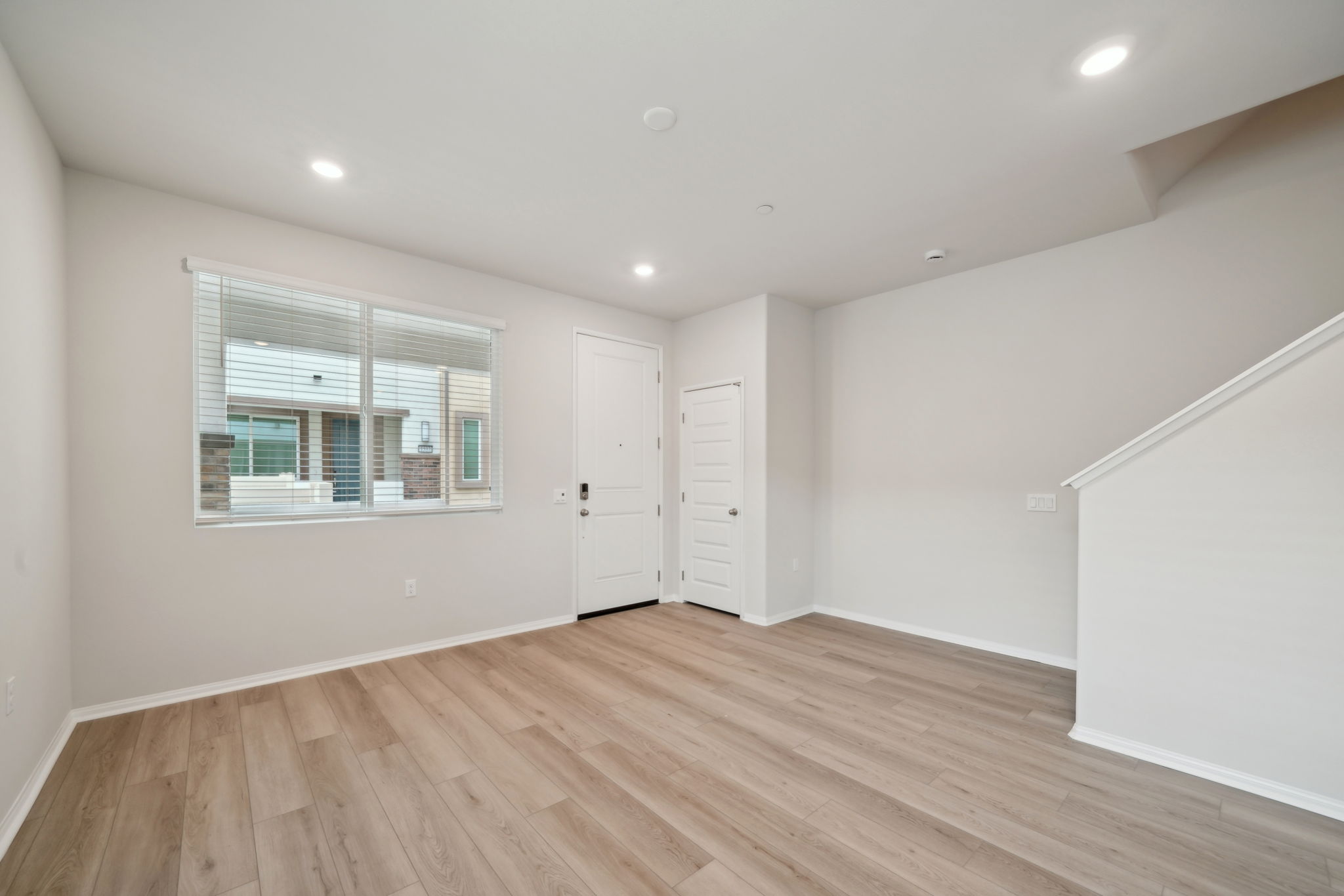 SoCal - Stratus - 1553 Stratus Dr, Pomona, CA 91768 - 017
