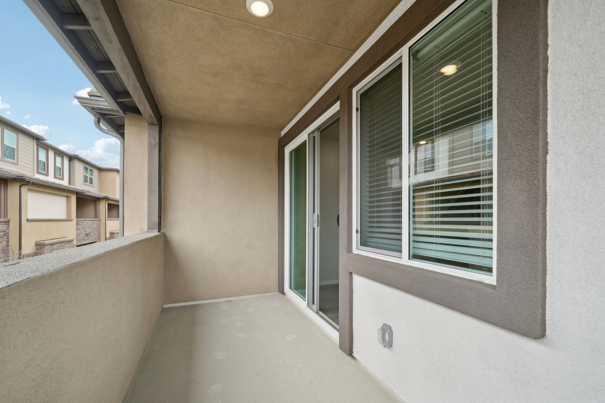 SoCal - Stratus - 1553 Stratus Dr, Pomona, CA 91768 - 048
