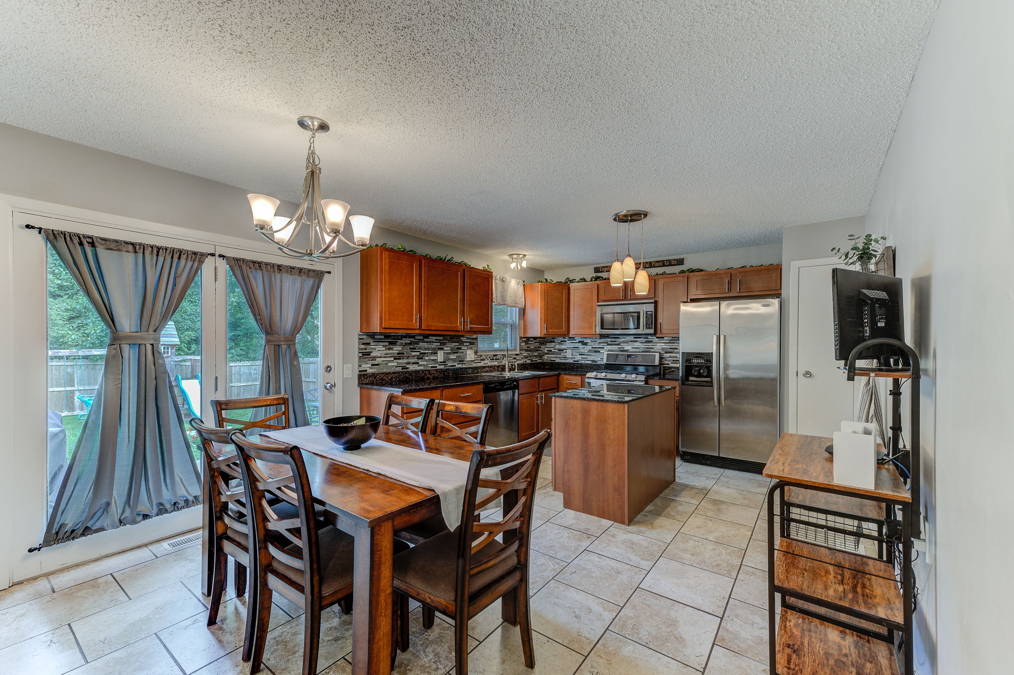 Dining Room/Kitchen