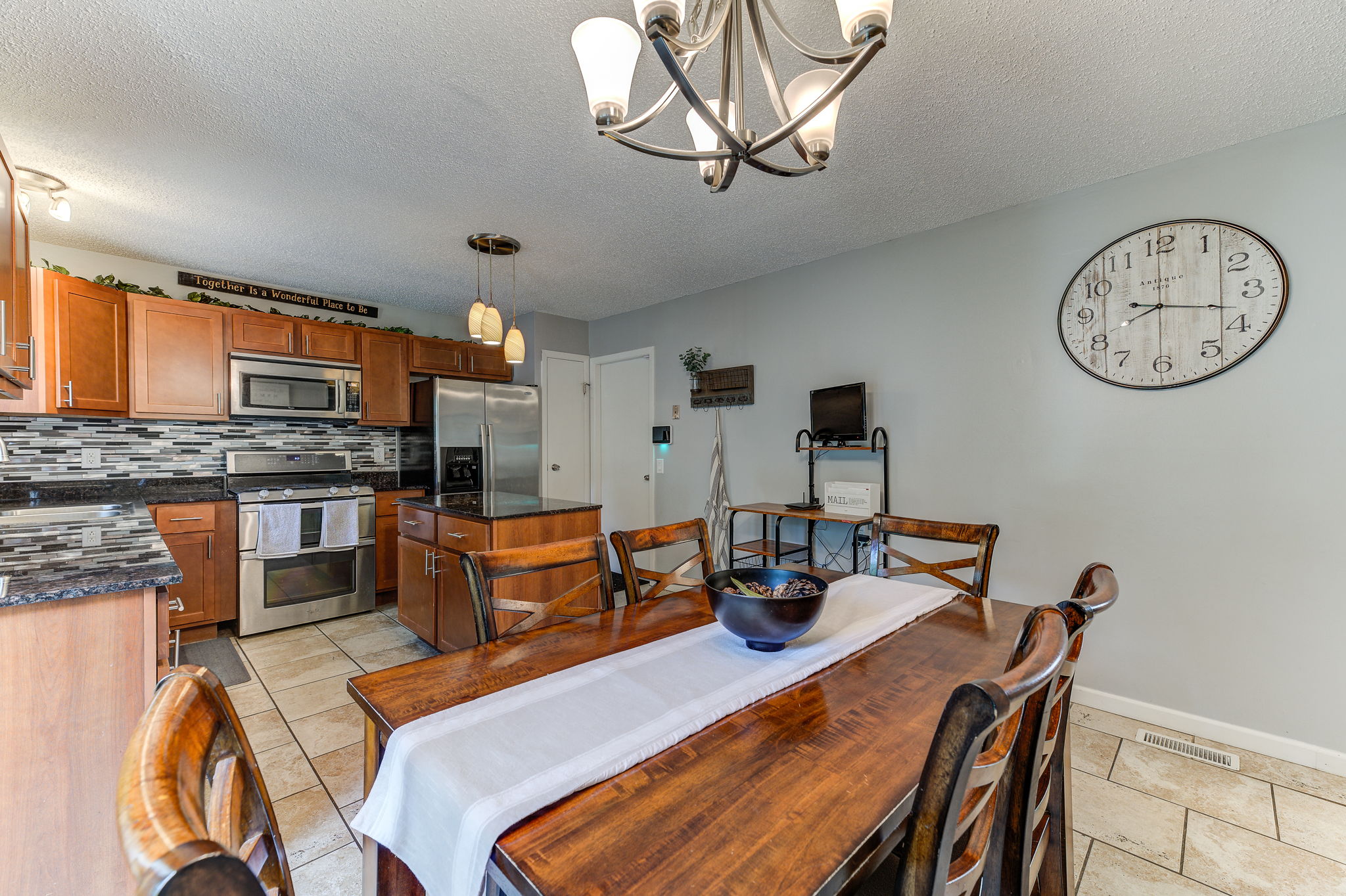 Dining Room/Kitchen