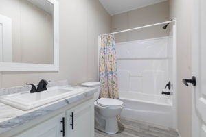  Photo 23