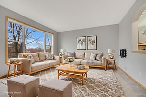 DSC07643 virtually staged.jpeg