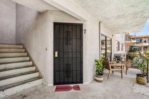 S Budlong Pl 7-S1510-004.jpg