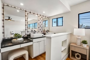 S Budlong Pl 7-S1510-024.jpg