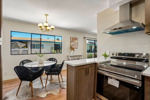 S Budlong Pl 7-S1510-017r.jpg