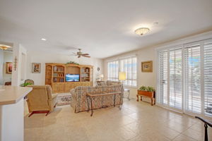 W Clear Canyon Dr-007