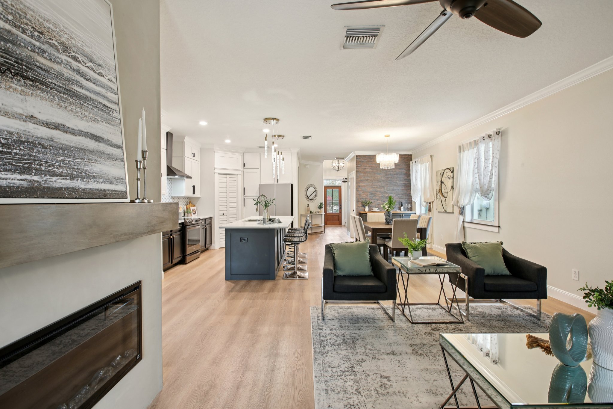 825 E Maryland St, Indianapolis-S0601-010.jpg