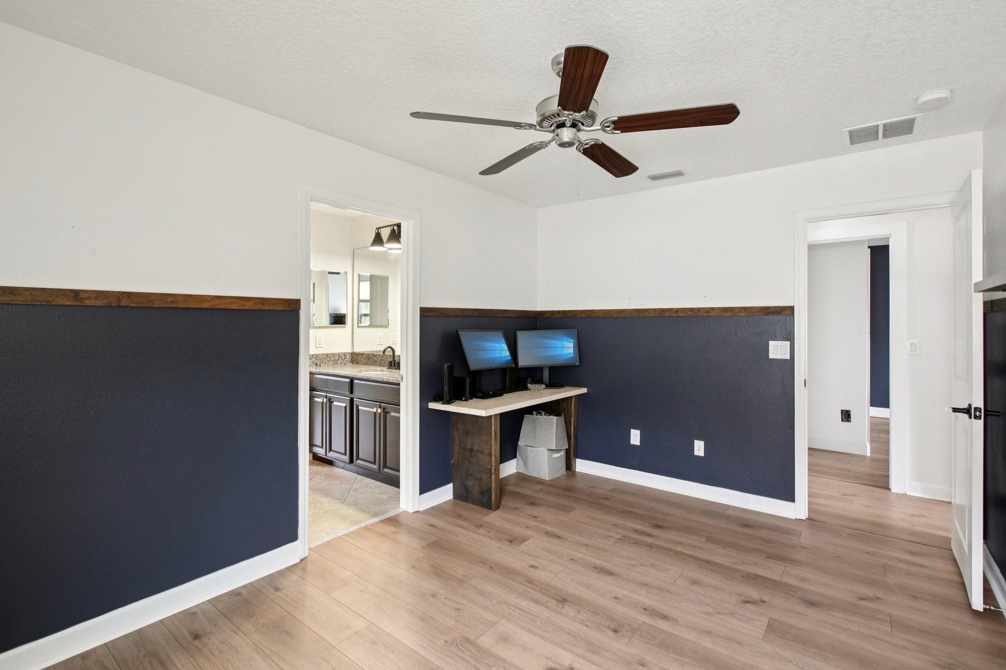 825 E Maryland St, Indianapolis-S0601-041.jpg