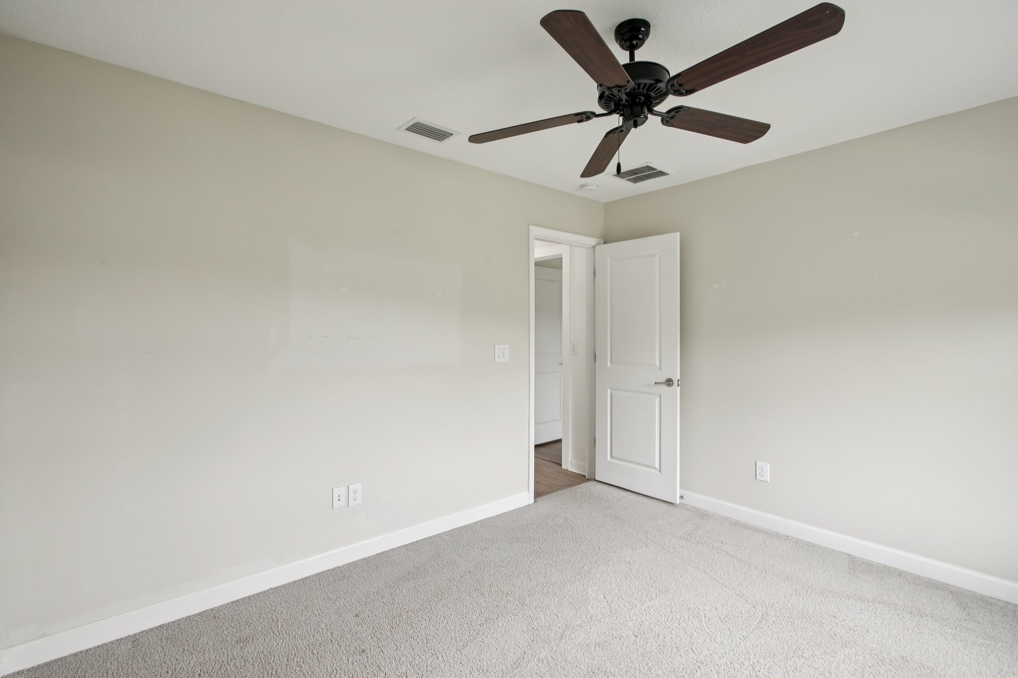 825 E Maryland St, Indianapolis-S0601-048.jpg