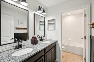 825 E Maryland St, Indianapolis-S0601-043.jpg