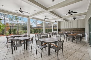 Ludington Ave-0601-901.jpg