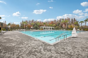 Ludington Ave-0601-909.jpg