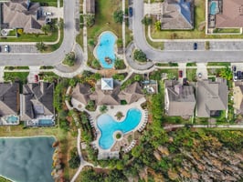 Ludington Ave-0601-914.jpg