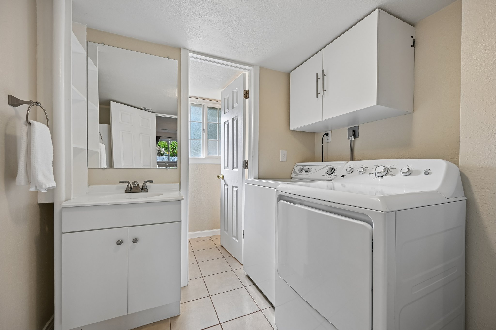 S Sedalia St-S2209-026.jpg