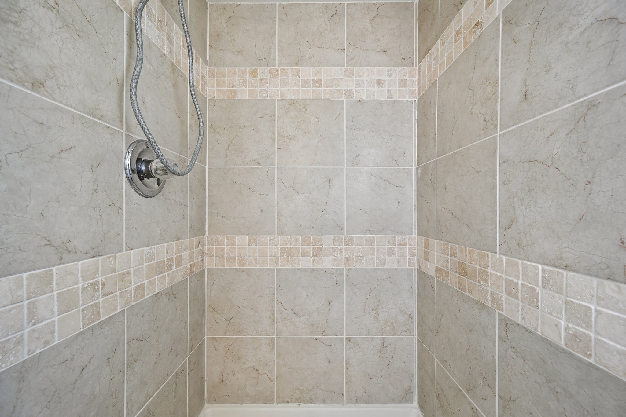 S Sedalia St-S2209-027.jpg