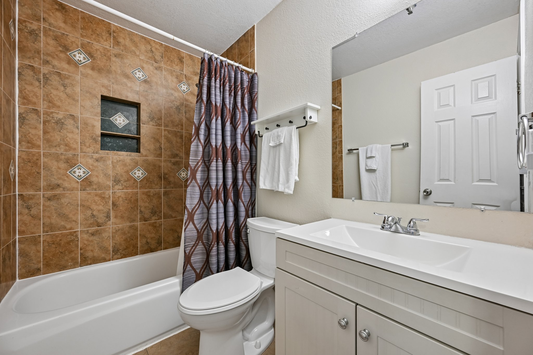 S Sedalia St-S2209-028.jpg
