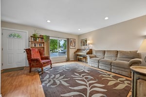 S Sedalia St-S2209-006.jpg