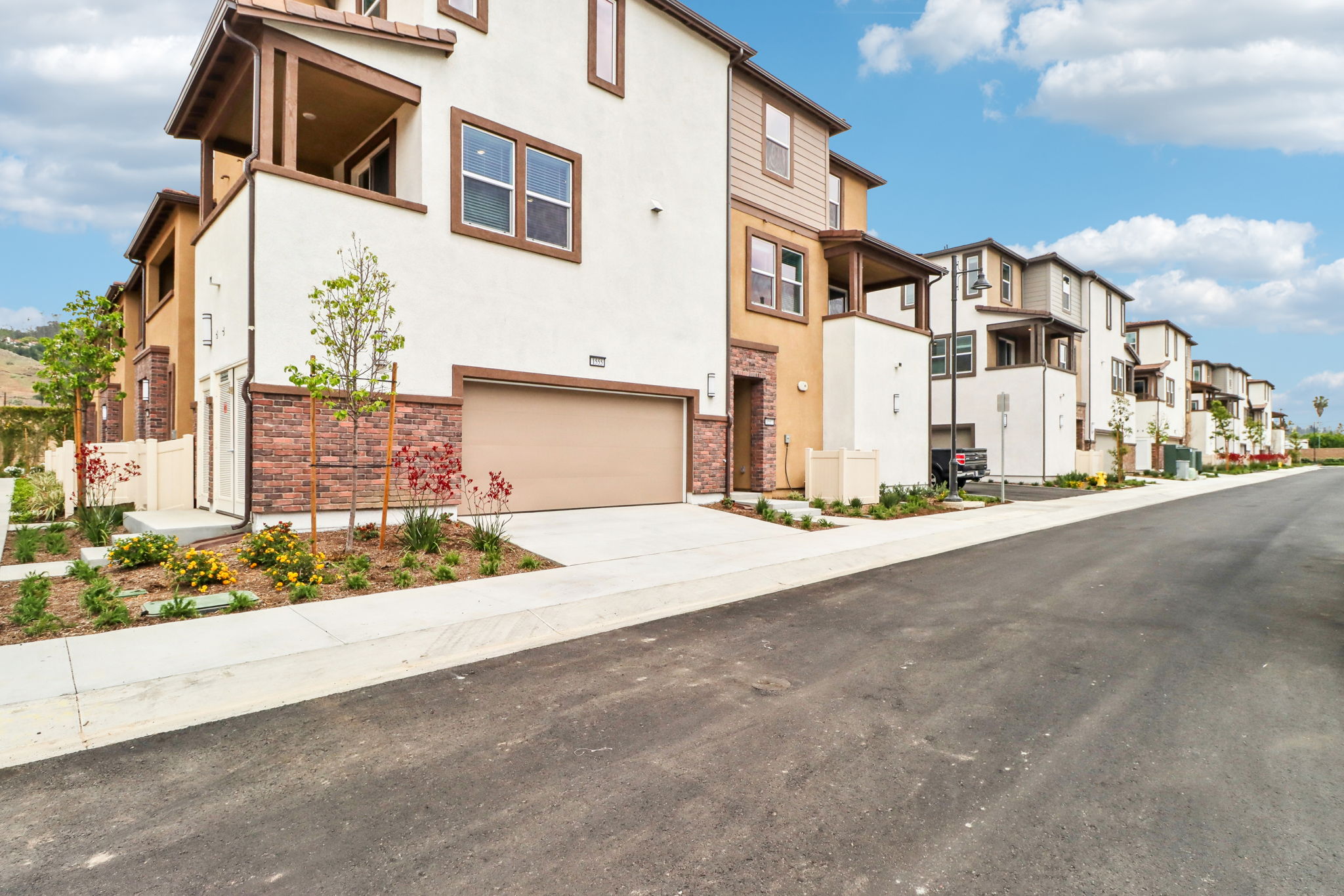 Southern California - Stratus - 1555 Stratus Drive, Pomona, CA 91768 - 001