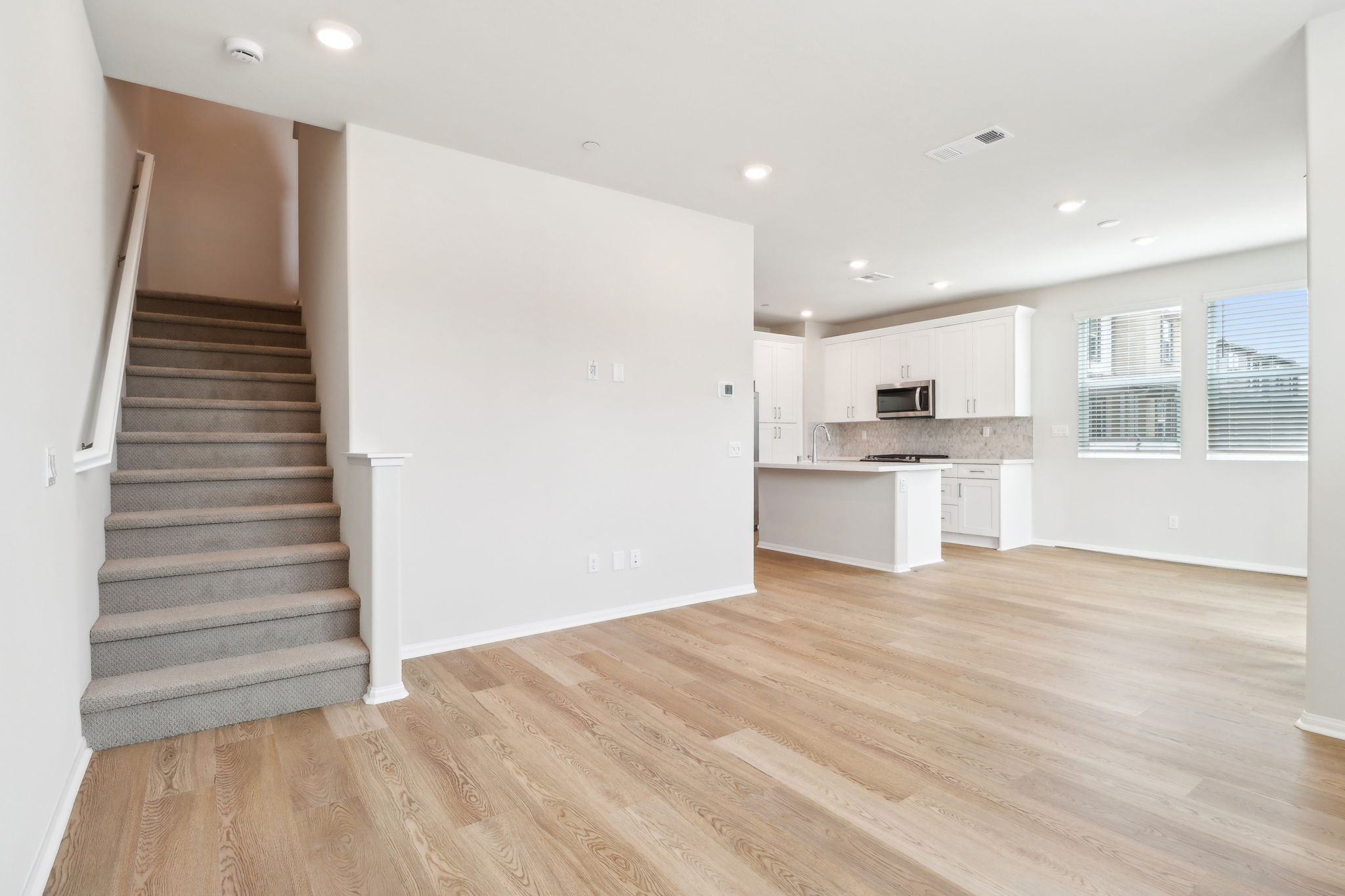 Southern California - Stratus - 1555 Stratus Drive, Pomona, CA 91768 - 003